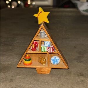 Wooden Christmas Tree Toy with Star 4in